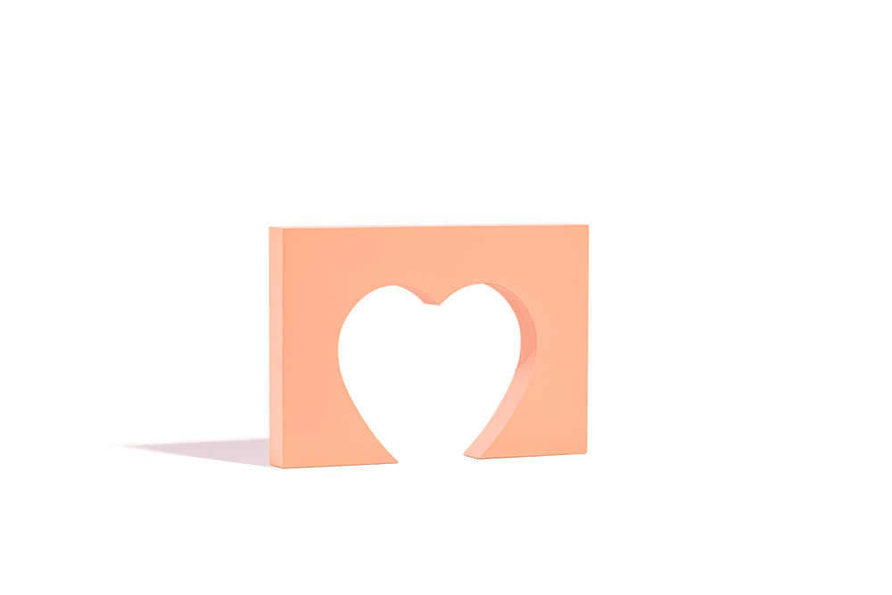 Heart Arch Wall - Propsyland